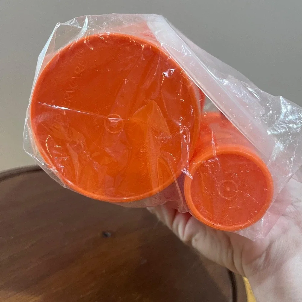 Vtg Tupperware Orange Juice Pitcher Juicer 4 Tumbler Set NOS Retro MCM 7pc Kit